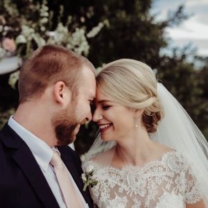 Meet your Posher, Hallie